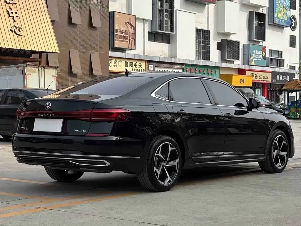 Volkswagen Passat — фото 4