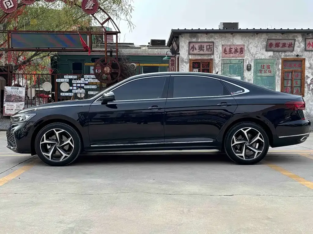 Volkswagen Passat — фото 7