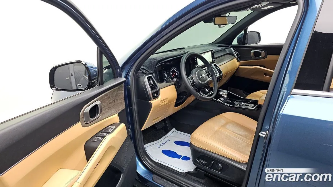 Kia Sorento — фото 5