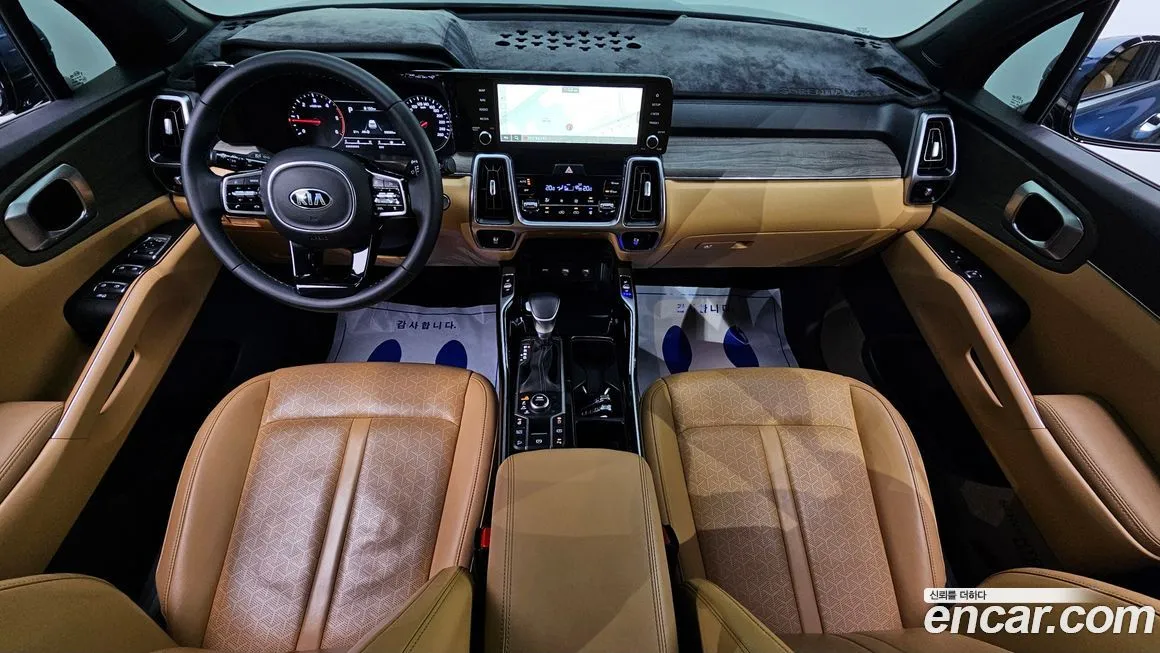 Kia Sorento — фото 8