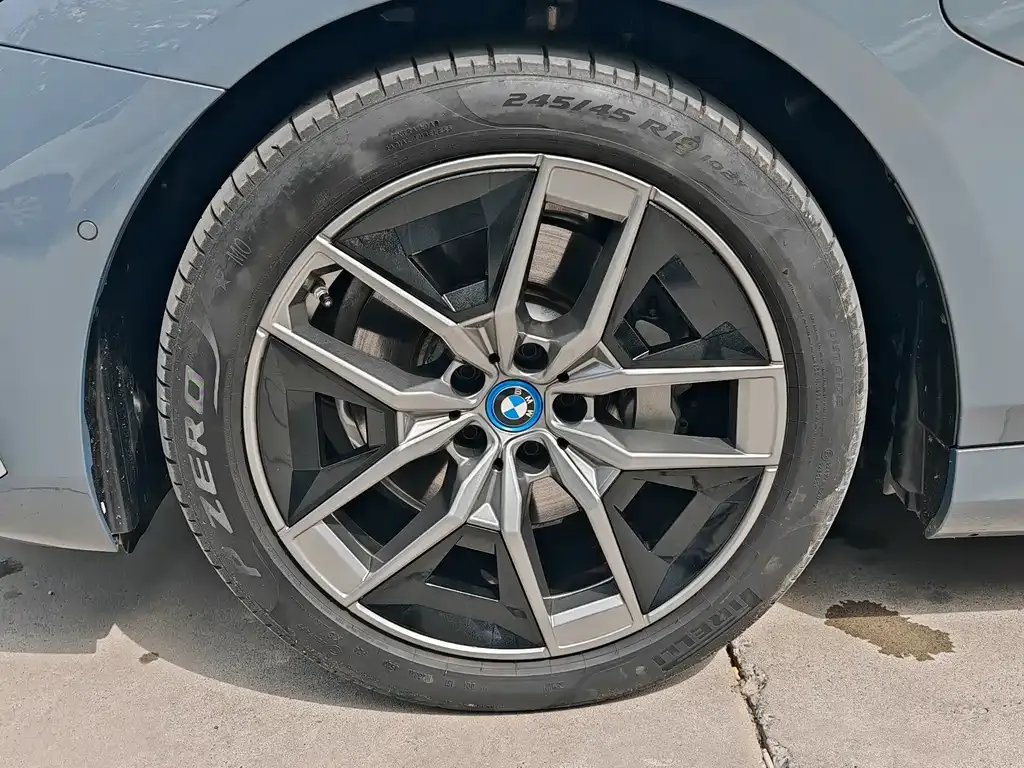 BMW i5 2024 из CN, фото 8