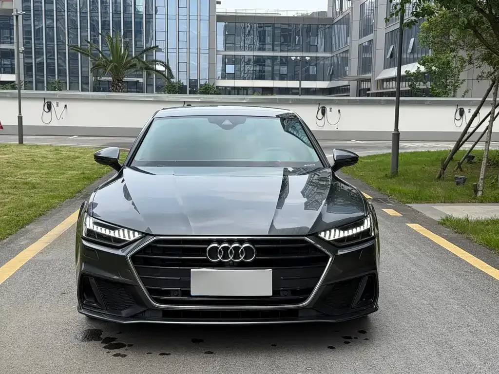 Audi A7 2021 из CN, фото 3