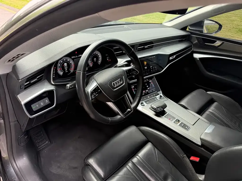 Audi A7 2021 из CN, фото 4