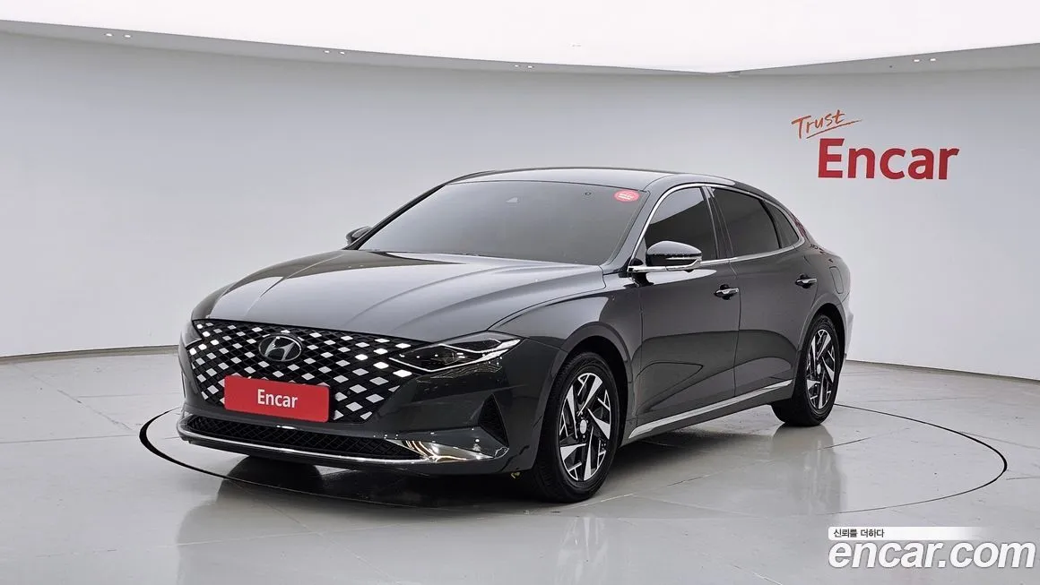 Hyundai Grandeur — фото 1
