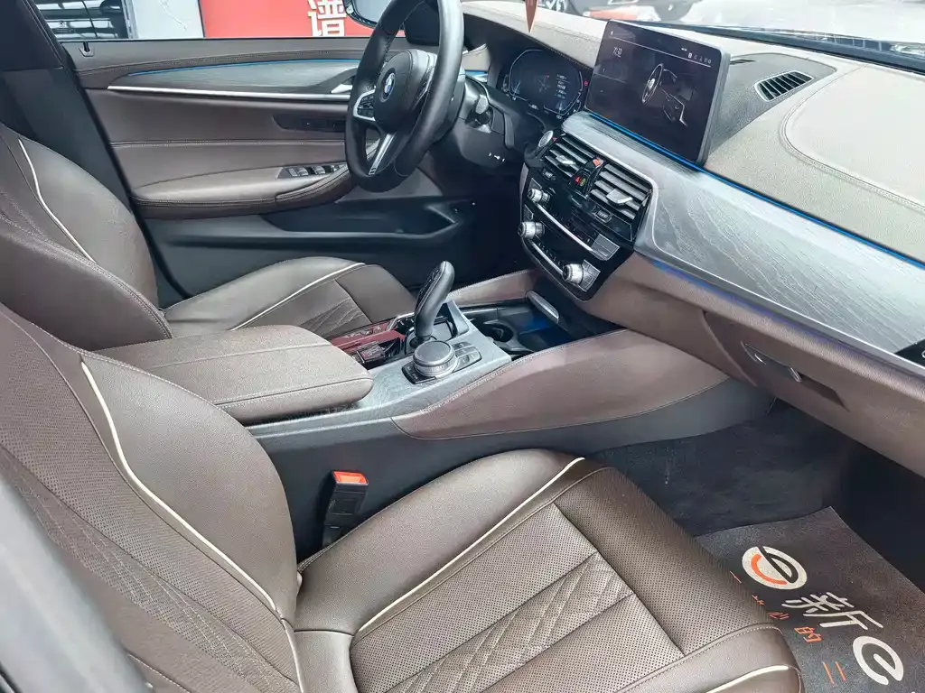 BMW 5 Series New Energy — фото 6
