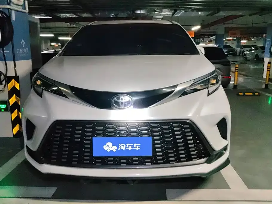 Toyota Granvia 2025 из CN, фото 10