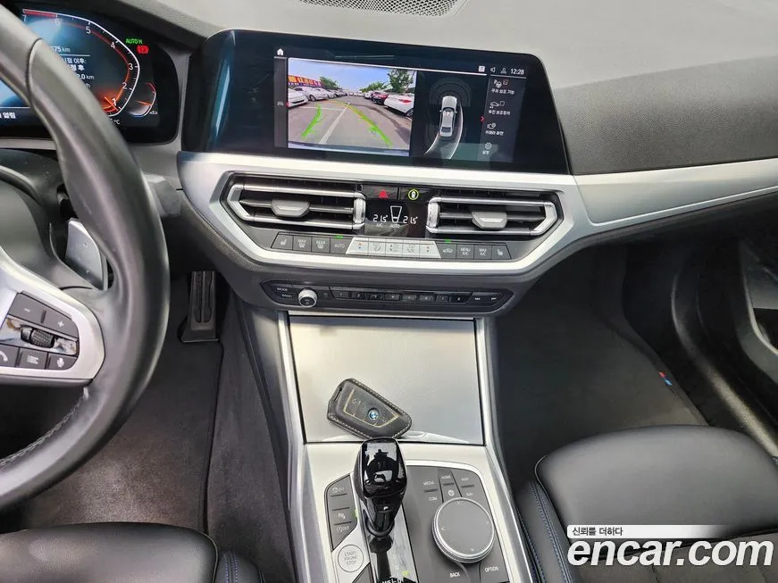 BMW 3-Series 2022 из KR, фото 6
