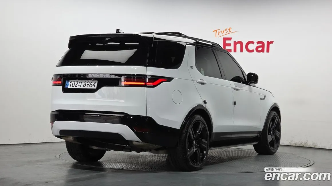 Land Rover Discovery 2024 из KR, фото 8