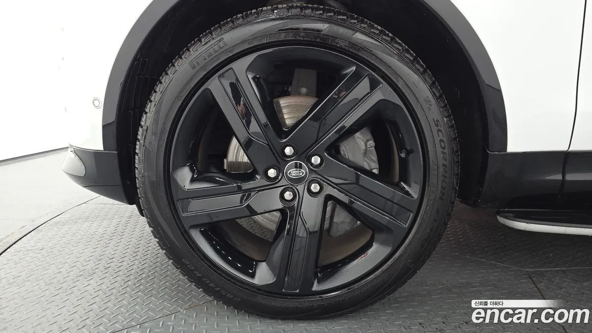 Land Rover Discovery 2024 из KR, фото 7