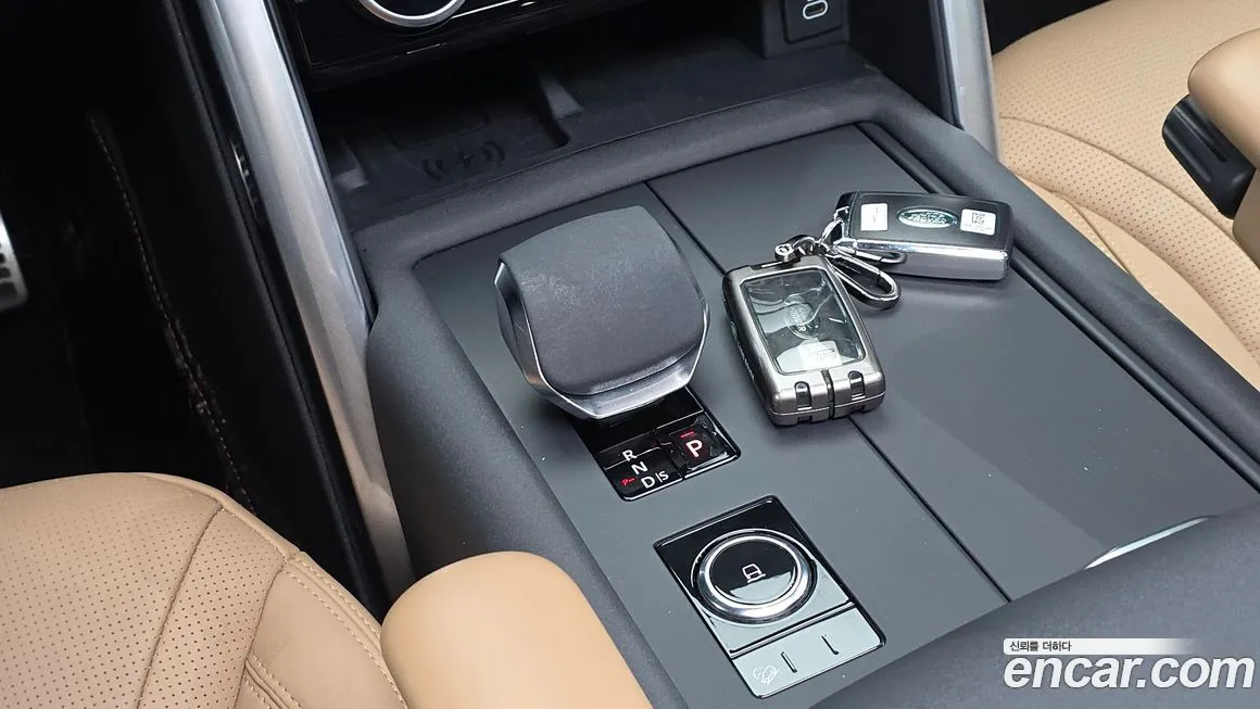 Land Rover Discovery 2024 из KR, фото 10