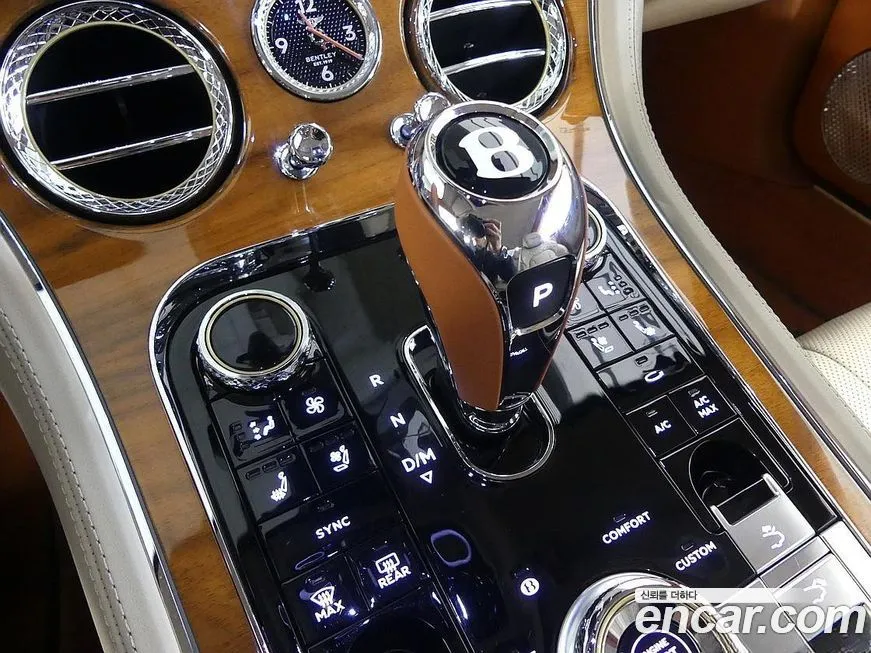 Bentley Continental 2022 из KR, фото 9