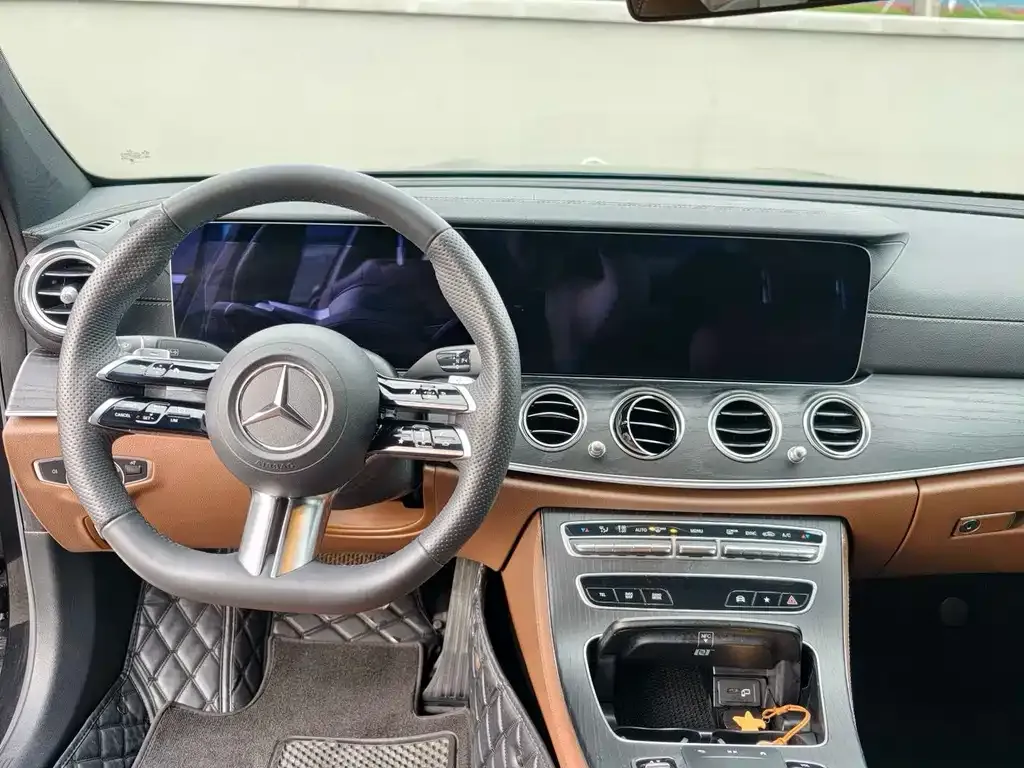Mercedes-Benz E-Class 2023 из CN, фото 8