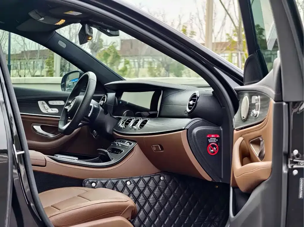 Mercedes-Benz E-Class 2023 из CN, фото 7
