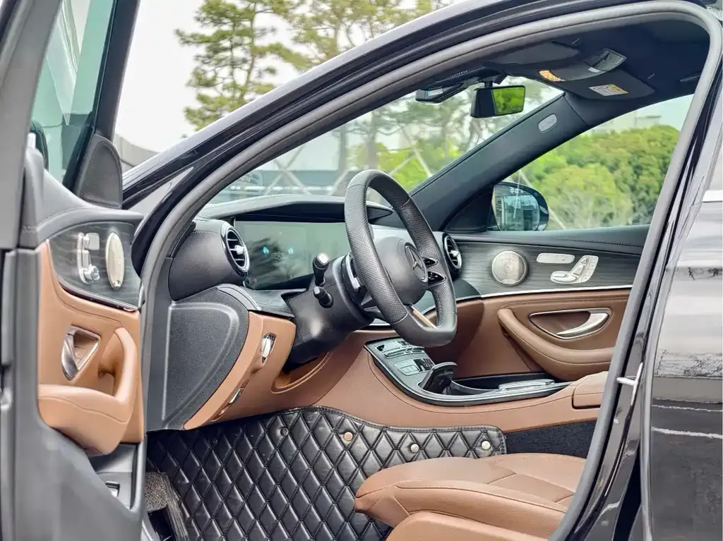 Mercedes-Benz E-Class 2023 из CN, фото 10