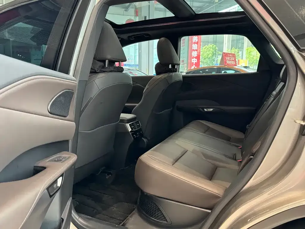 Lexus RX 2023 из CN, фото 4