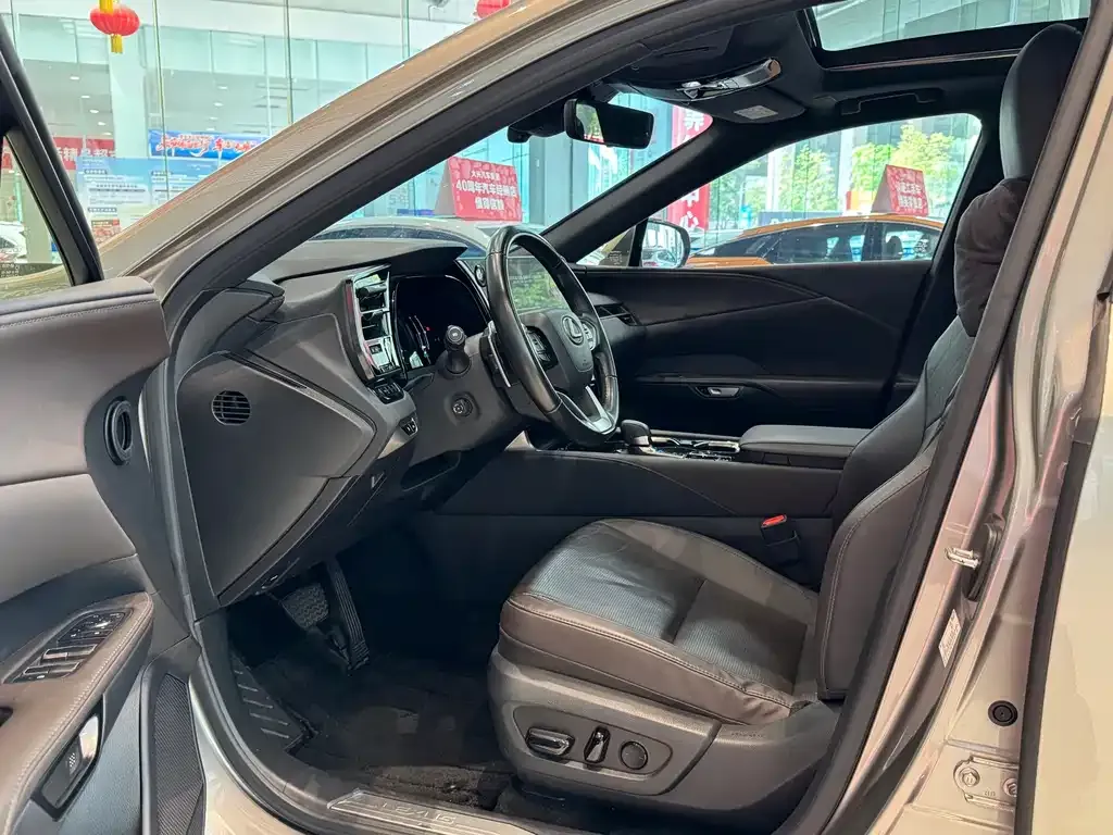 Lexus RX 2023 из CN, фото 10