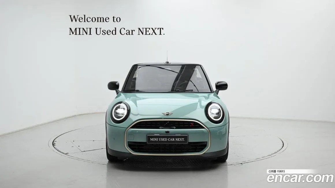 Mini Cooper Convertible 2025 из KR, фото 2