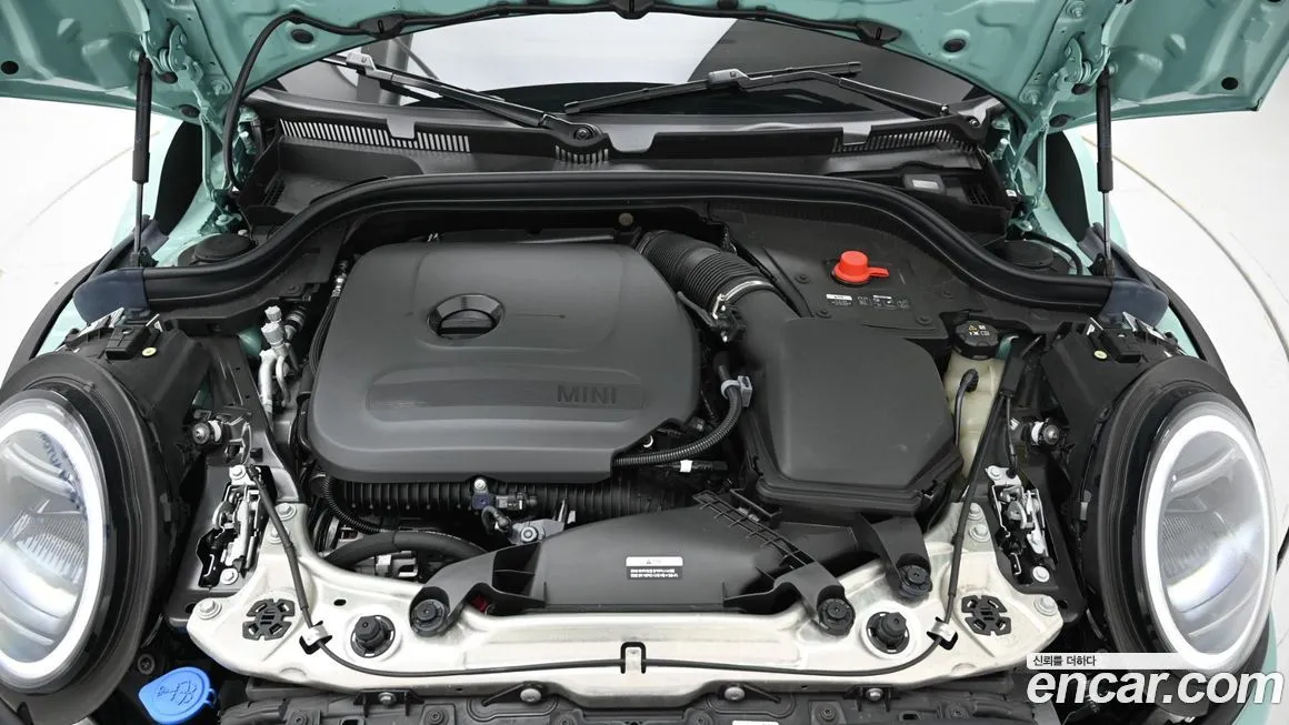 Mini Cooper Convertible 2025 из KR, фото 5