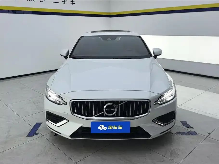 Volvo S60 2021 из CN, фото 8