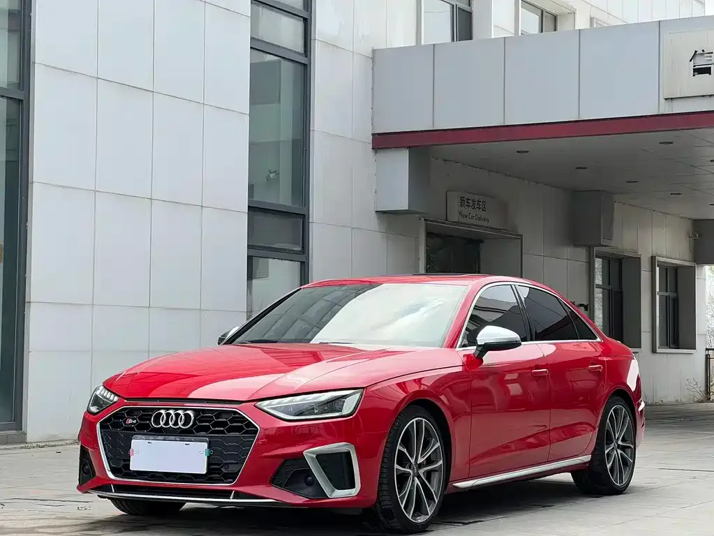 Audi S4
