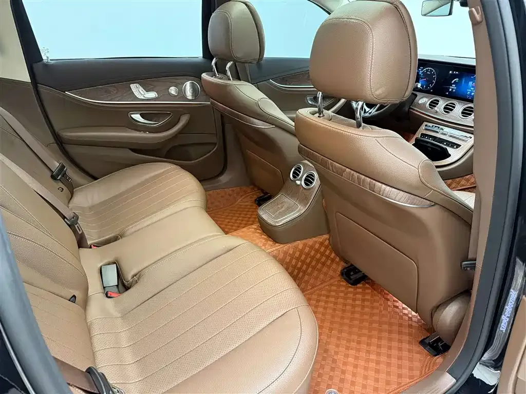 Mercedes-Benz E-Class 2022 из CN, фото 8