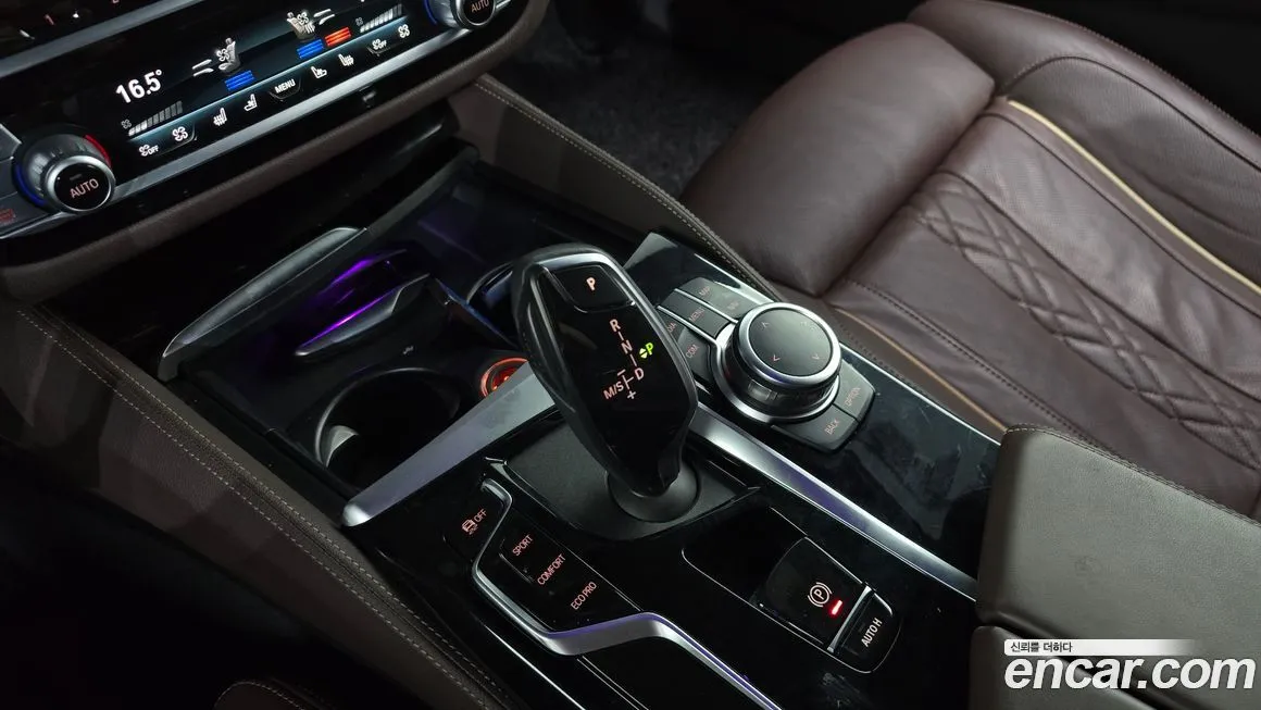 BMW 5-Series 2022 из KR, фото 9