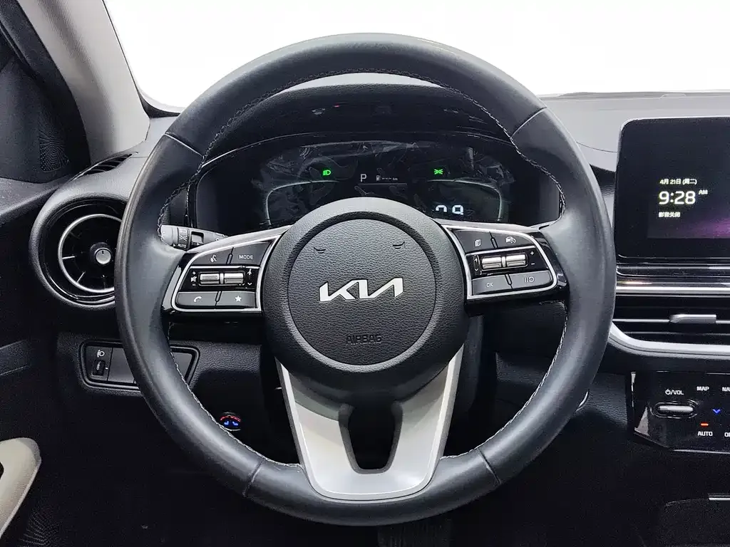 Kia K3 — фото 10