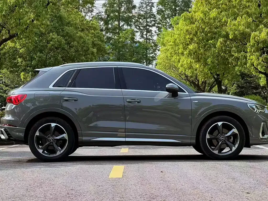 Audi Q3 — фото 7