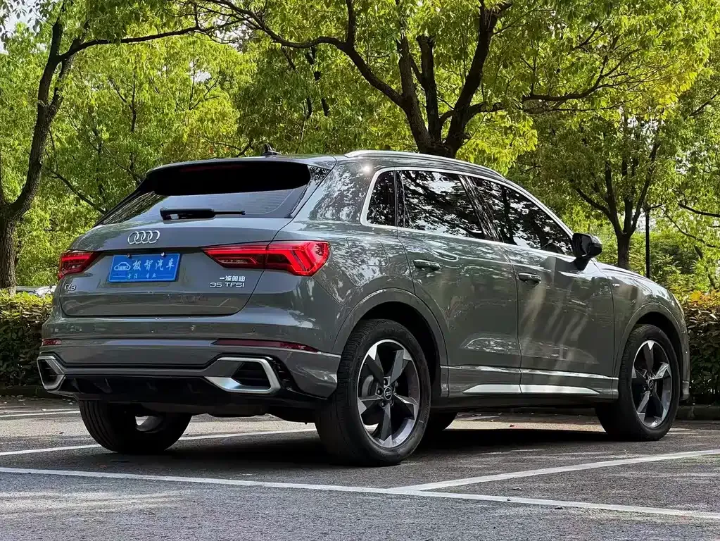 Audi Q3 — фото 10