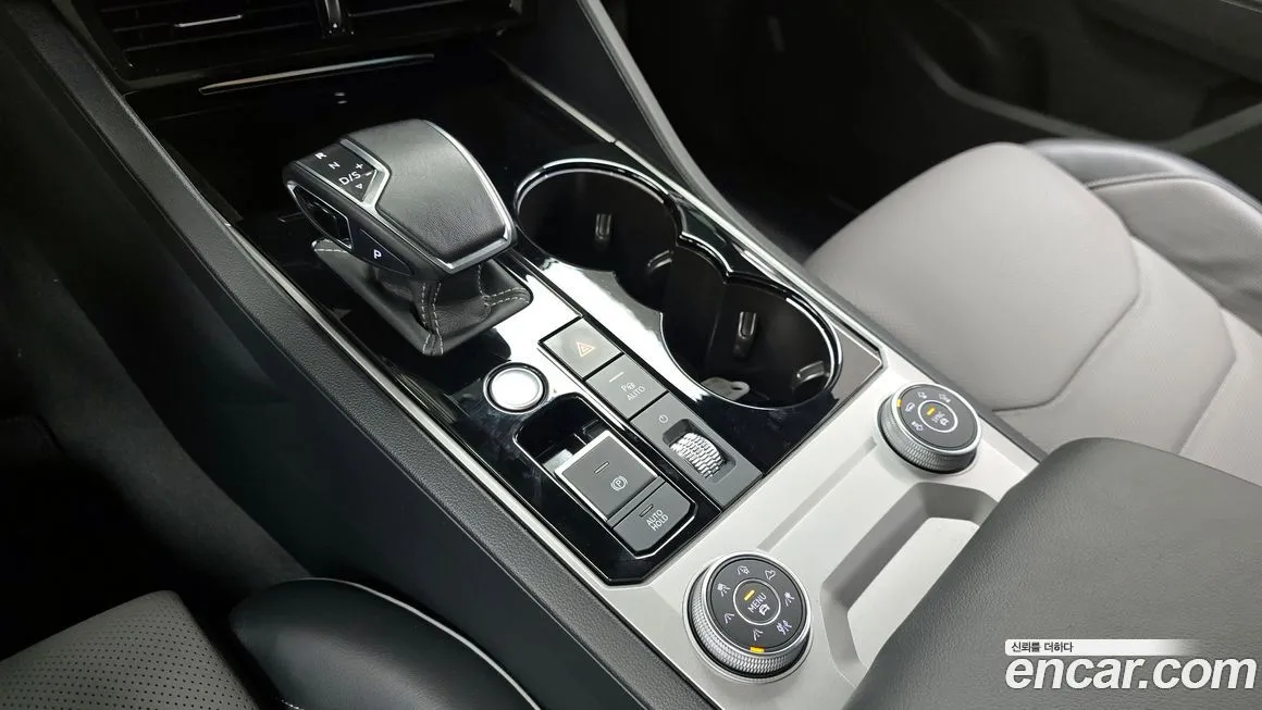 Volkswagen Touareg 2023 из KR, фото 5