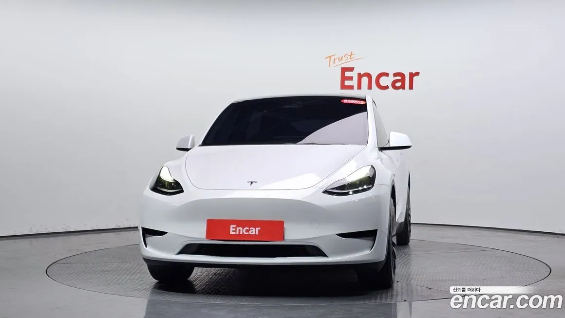Tesla Model Y — фото 7