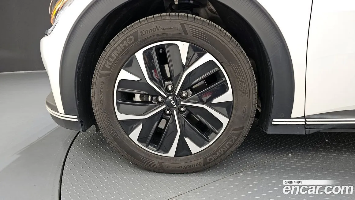 Kia EV6 — фото 4