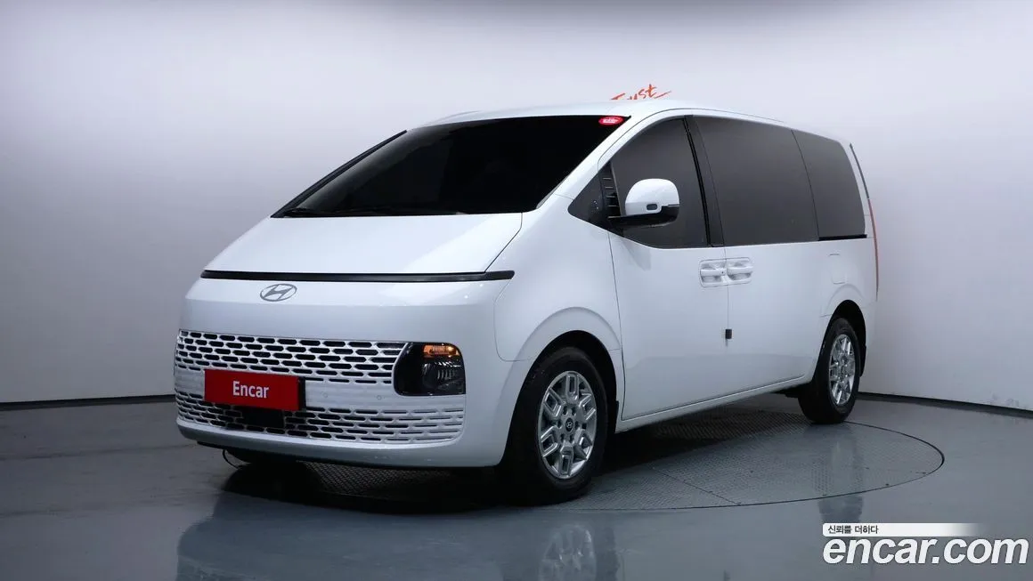 Hyundai Staria 2025 из KR, фото 1