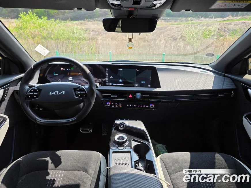 Kia EV6 — фото 9