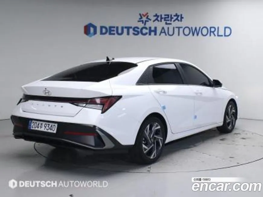 Hyundai AVANTE — фото 3