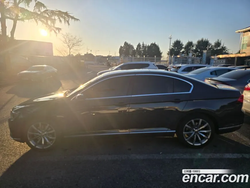 Volkswagen Passat 2022 из KR, фото 8
