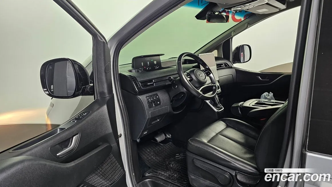 Hyundai Staria 2023 из KR, фото 6