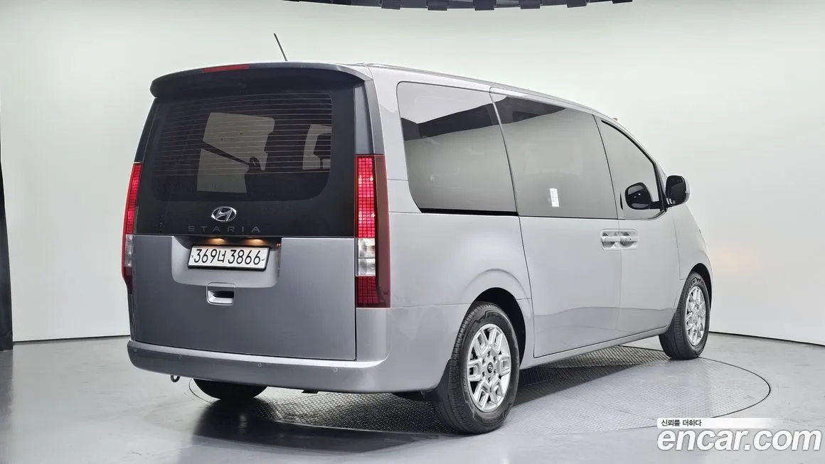 Hyundai Staria 2023 из KR, фото 5