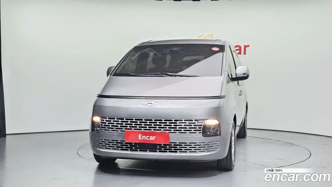 Hyundai Staria 2023 из KR, фото 3