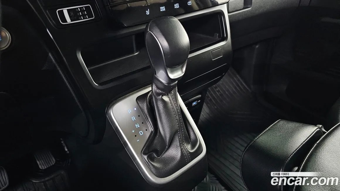 Hyundai Staria 2023 из KR, фото 4