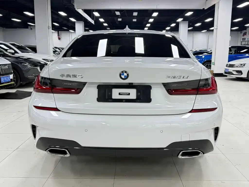BMW 3 Series 2022 из CN, фото 7