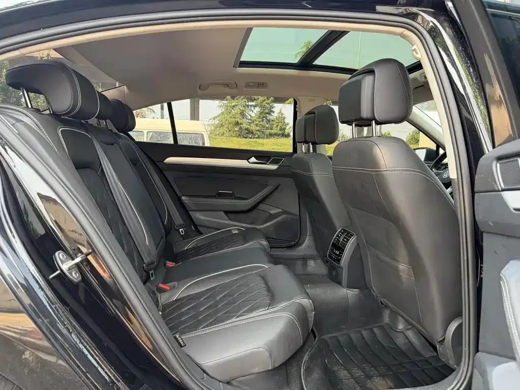 Volkswagen Magotan GTE PHEV 2024 из CN, фото 2