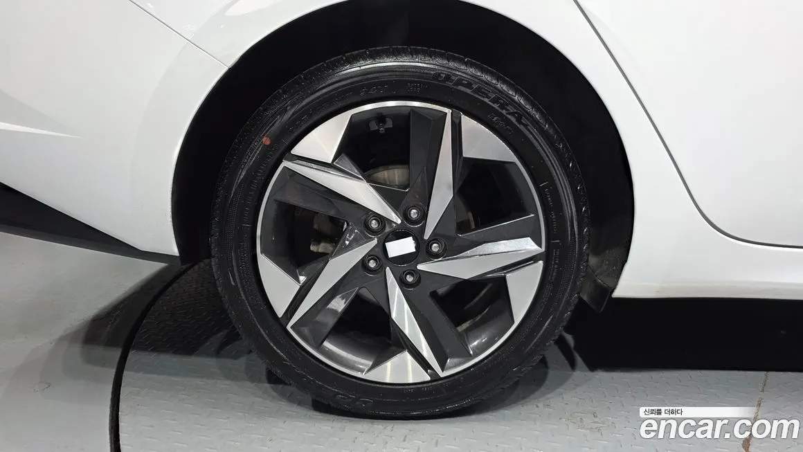 Hyundai AVANTE — фото 6