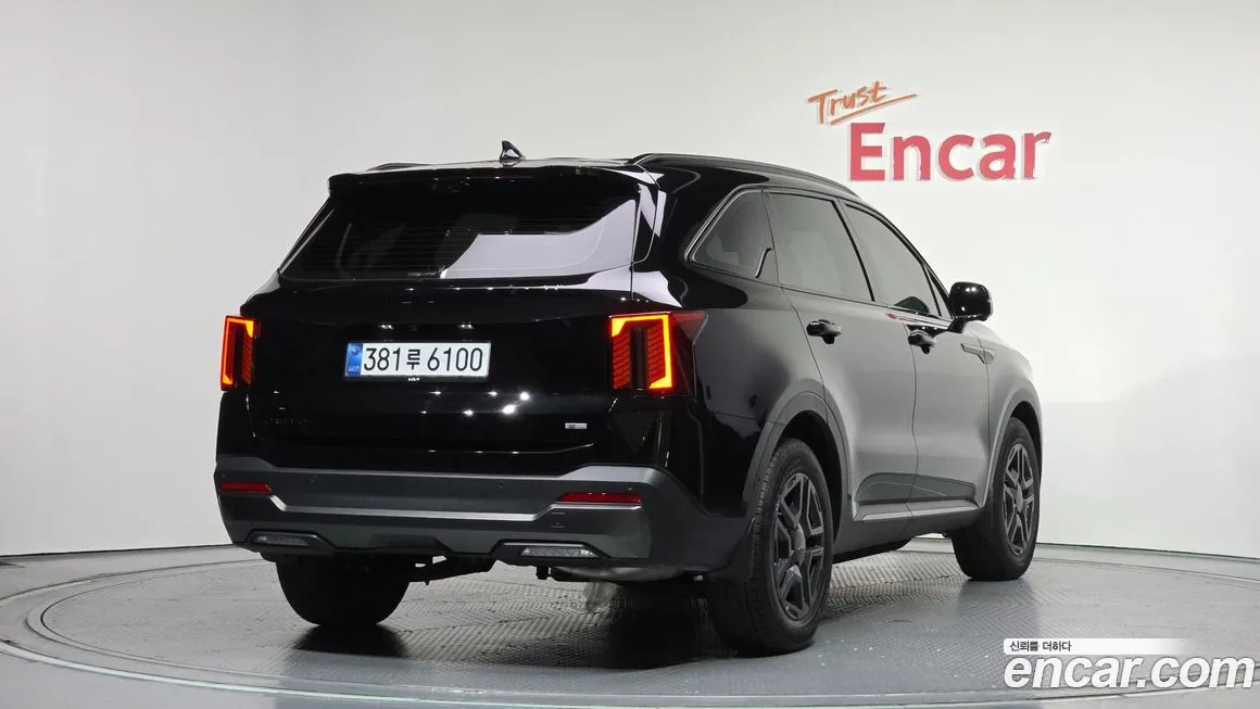 Kia Sorento — фото 5