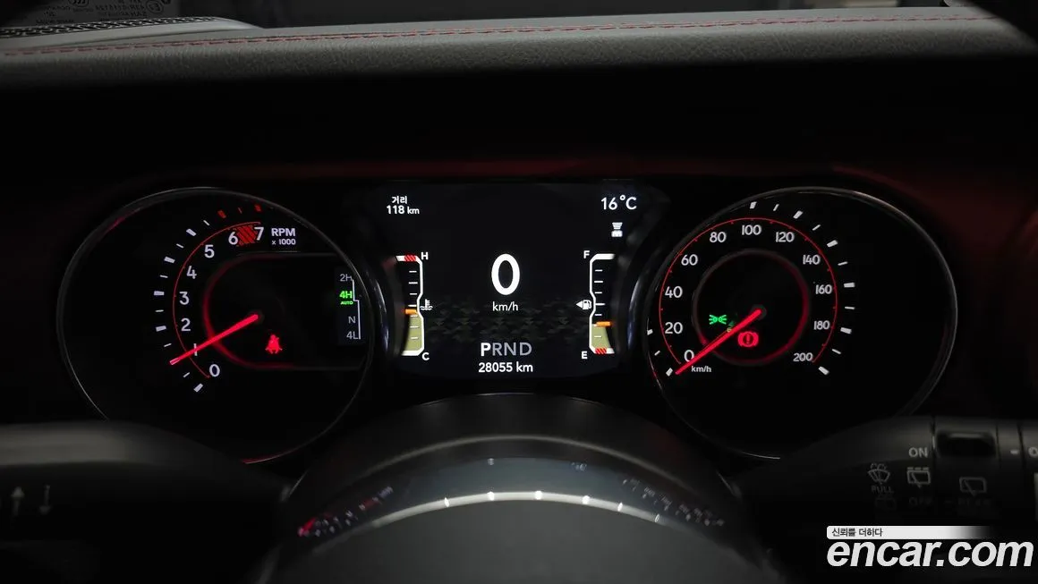 Jeep Wrangler 2021 из KR, фото 3