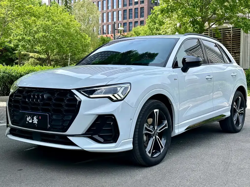 Audi Q3 2023 из CN, фото 1