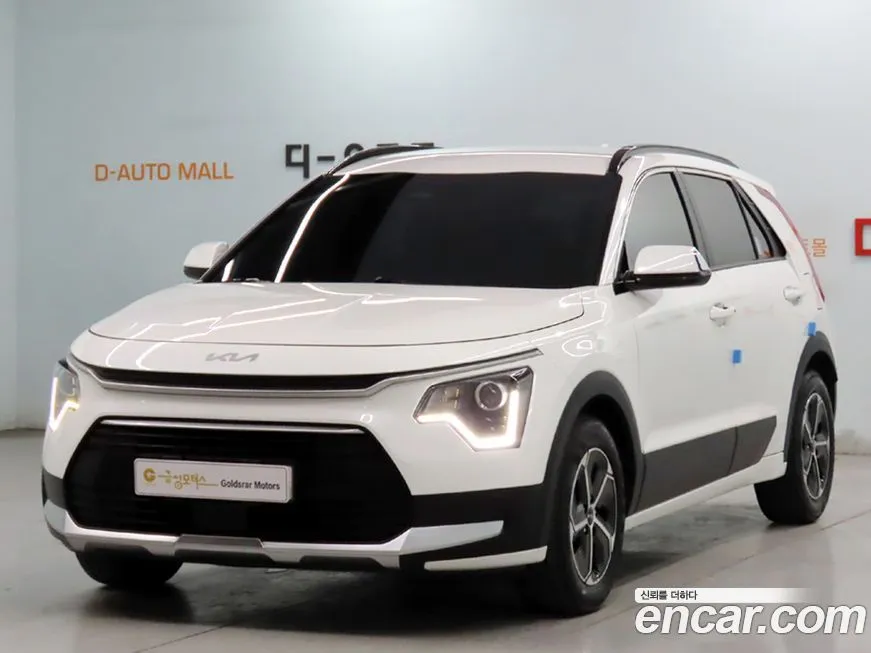 Kia Niro — фото 1