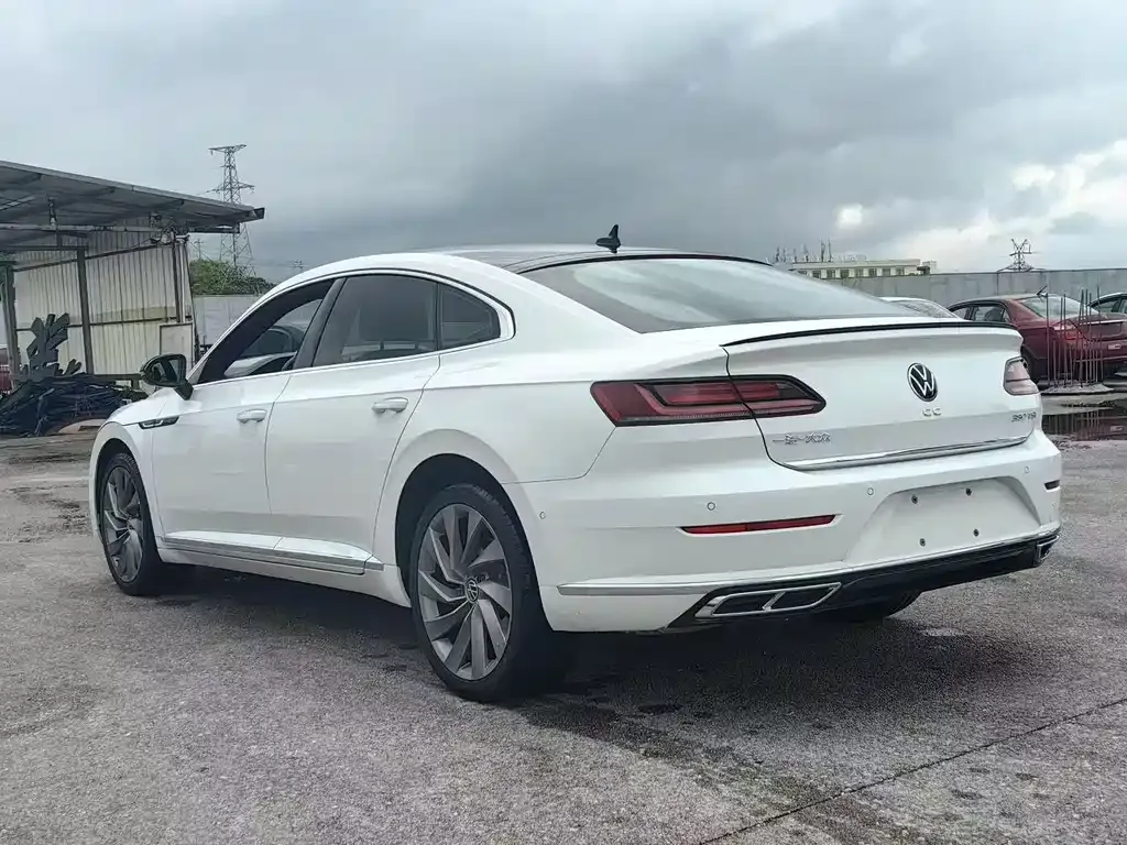 Volkswagen CC — фото 6