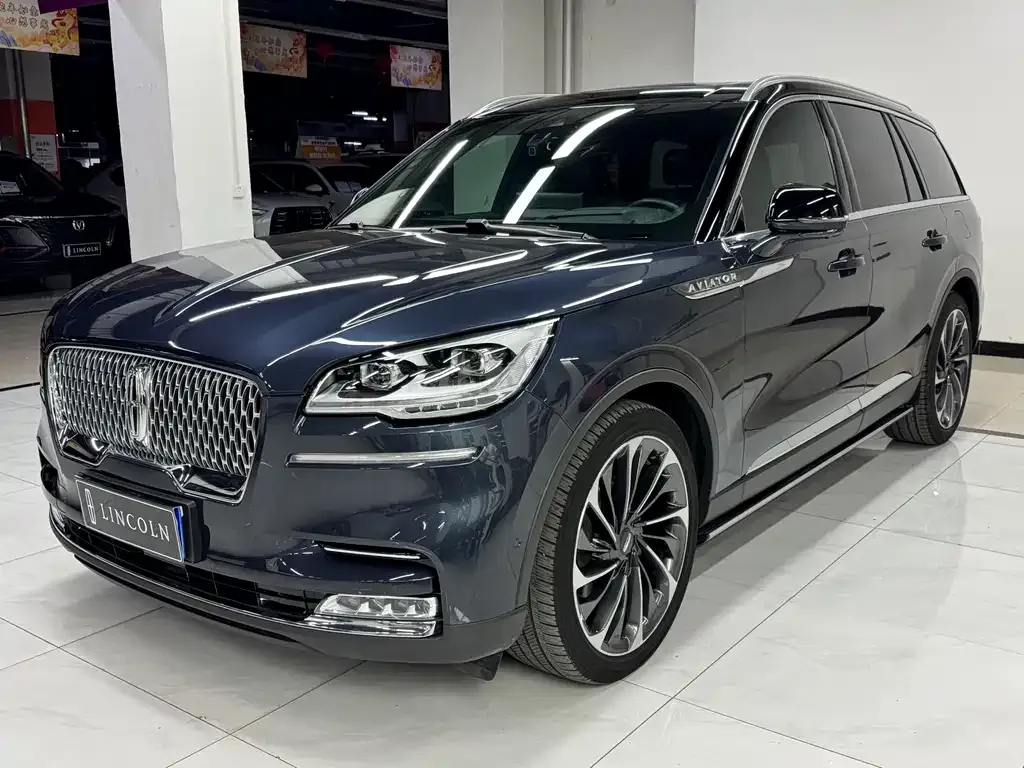 Lincoln Aviator — фото 1