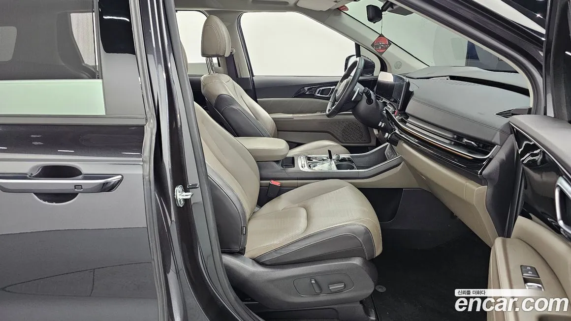 Kia Carnival — фото 9